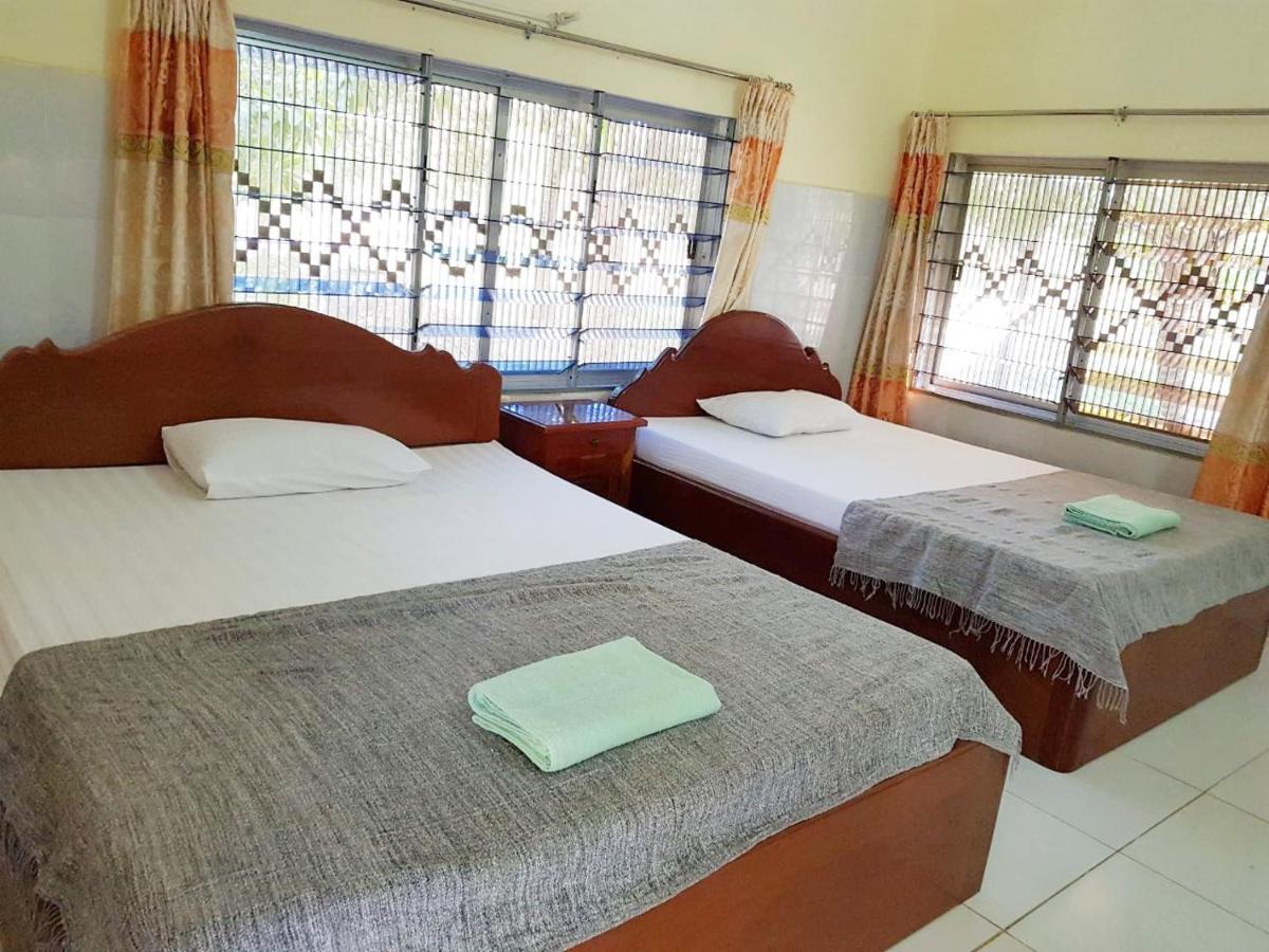 Meas Family Homestay Angk Ta Saom Bagian luar foto