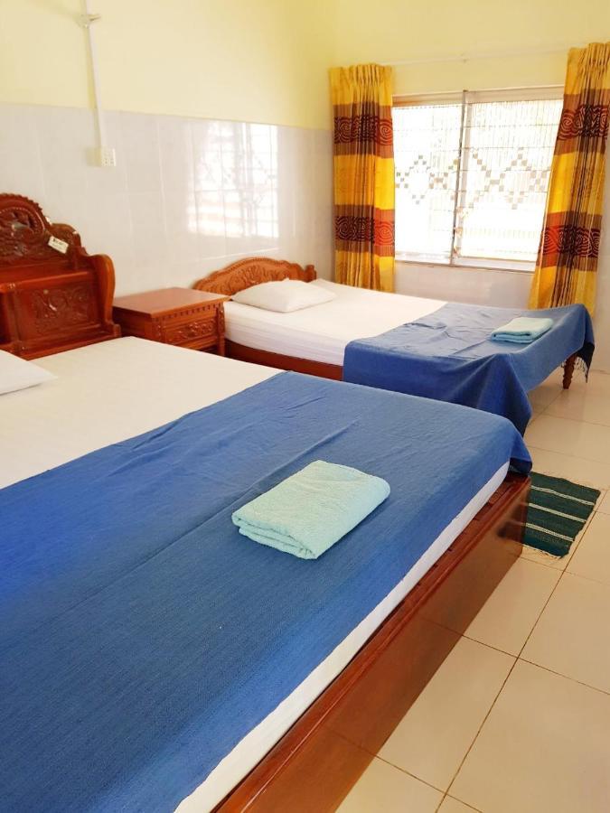 Meas Family Homestay Angk Ta Saom Bagian luar foto