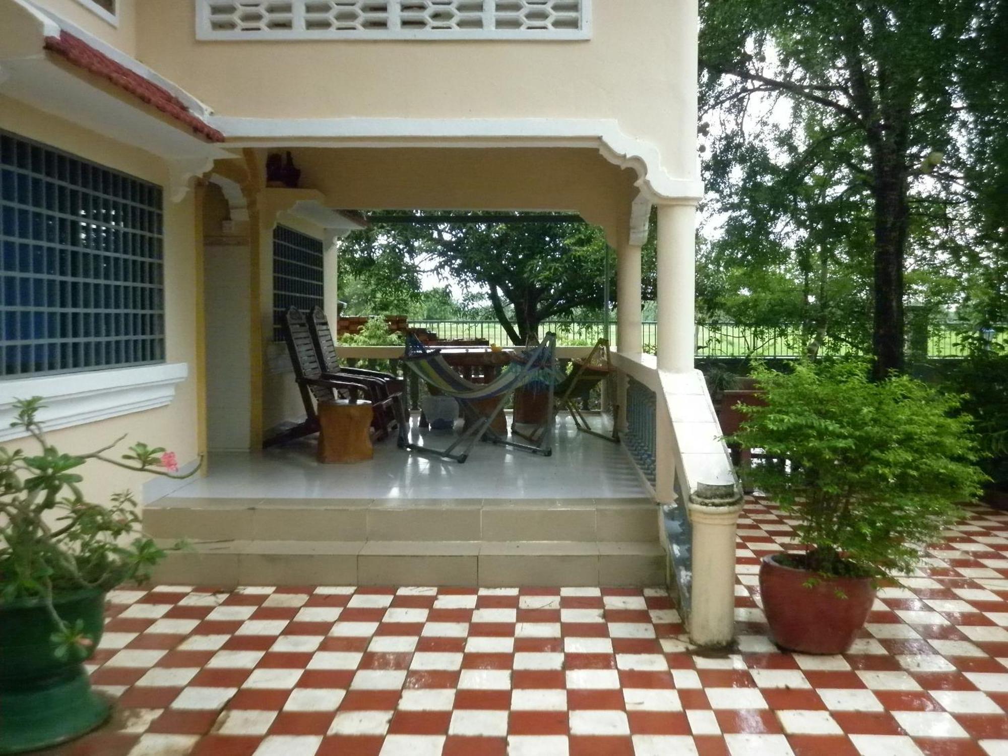 Meas Family Homestay Angk Ta Saom Bagian luar foto