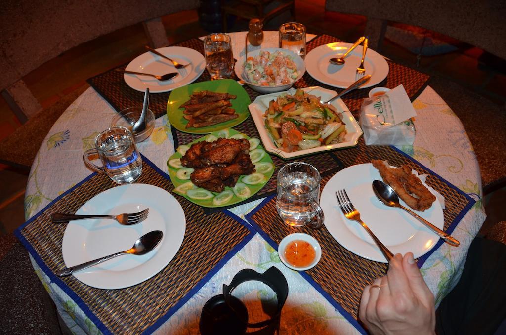 Meas Family Homestay Angk Ta Saom Bagian luar foto