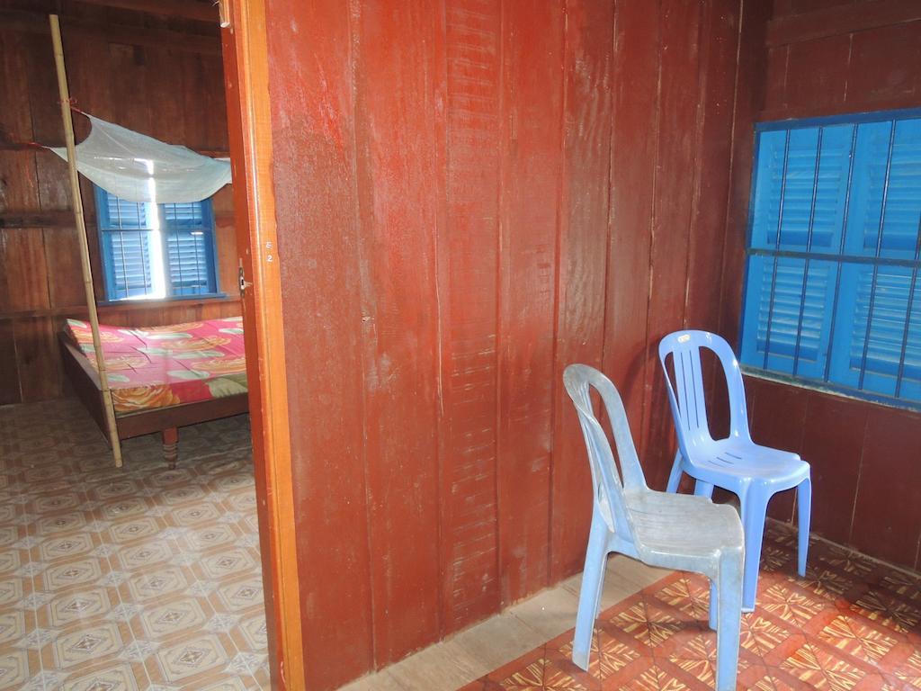 Meas Family Homestay Angk Ta Saom Bagian luar foto